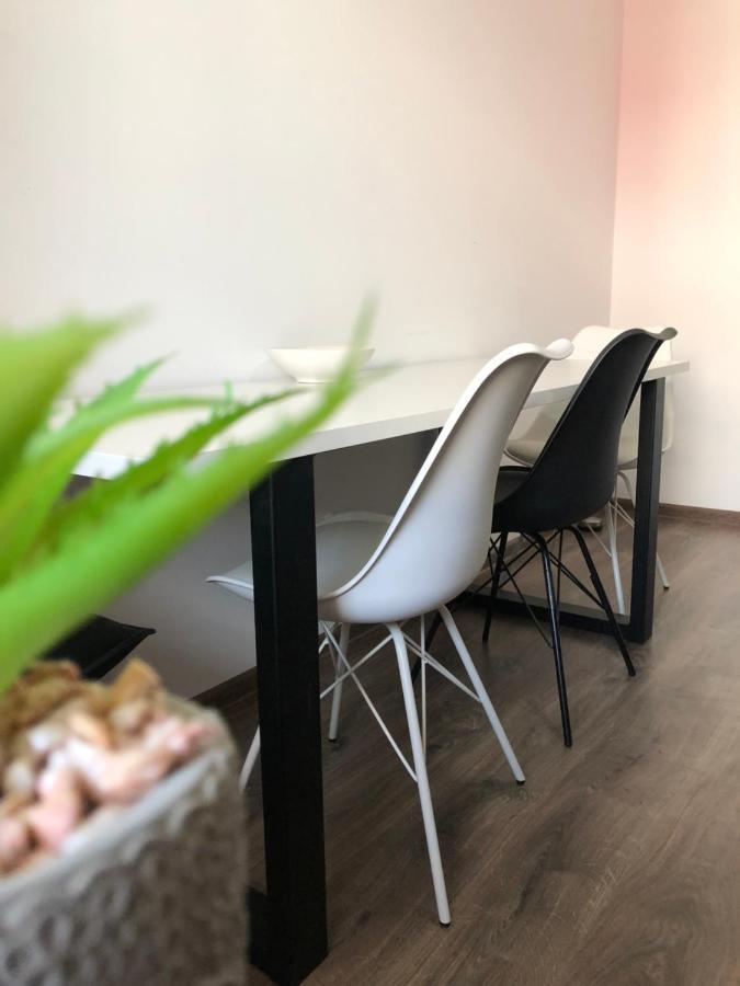 Max Apartament Apartment Brasov Ngoại thất bức ảnh